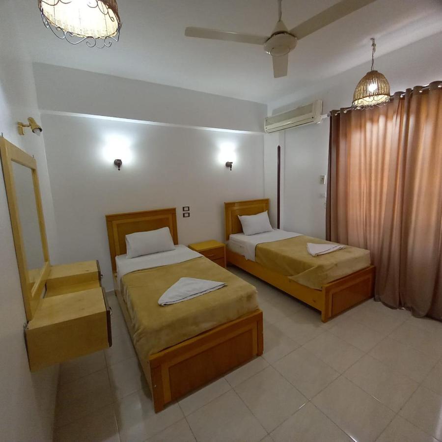 Ferienwohnung Nile Sunrise Flats Luxor Exterior foto