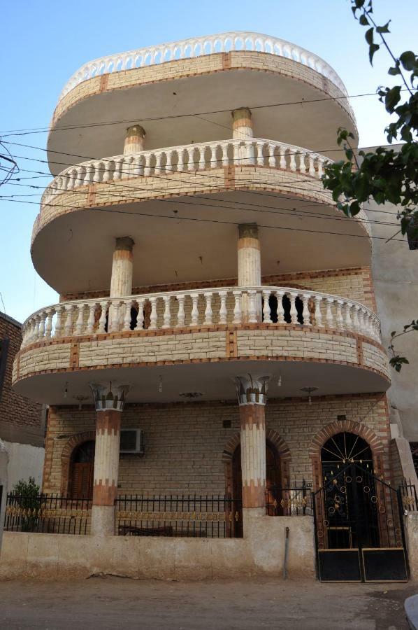 Ferienwohnung Nile Sunrise Flats Luxor Exterior foto