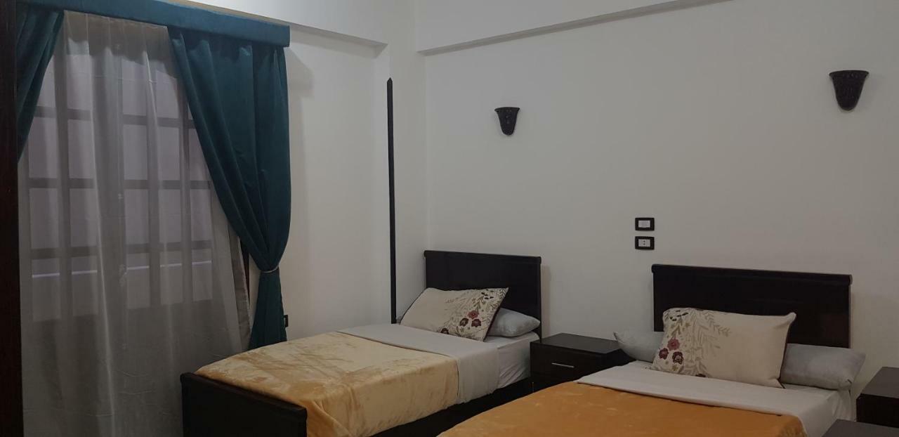 Ferienwohnung Nile Sunrise Flats Luxor Exterior foto