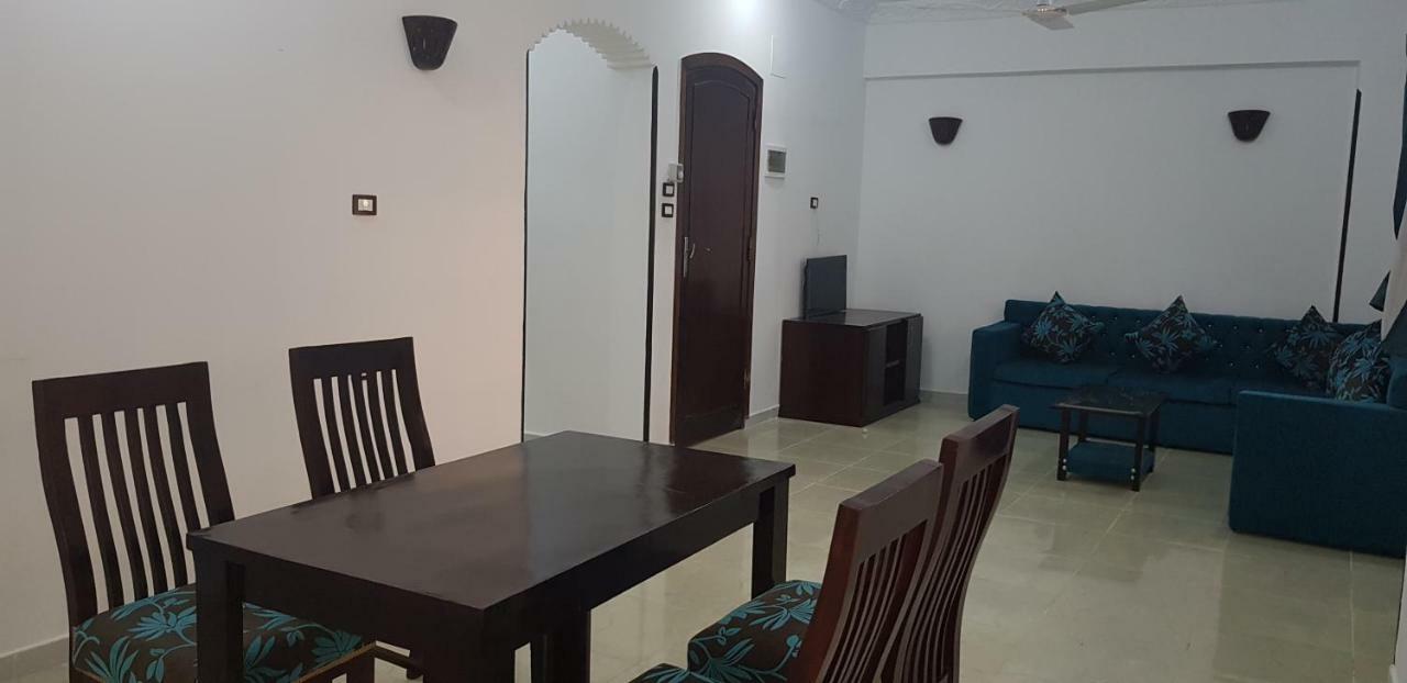Ferienwohnung Nile Sunrise Flats Luxor Exterior foto