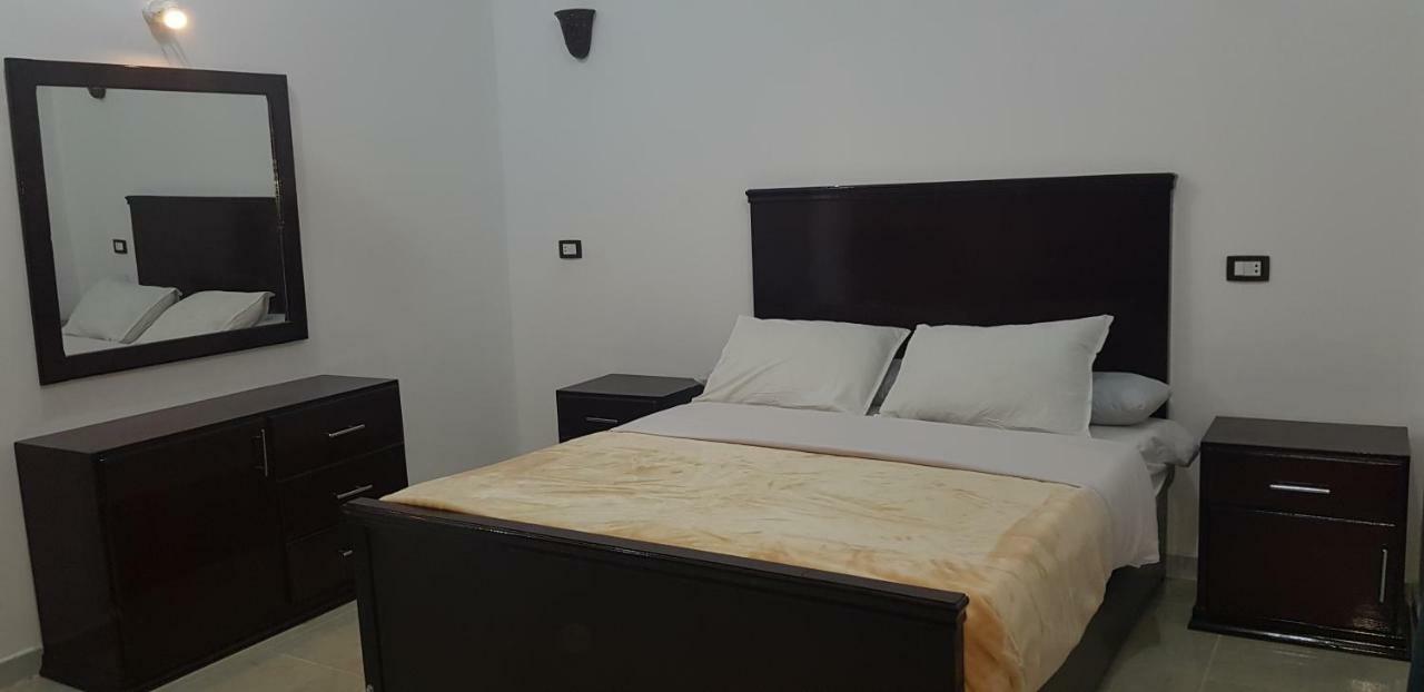 Ferienwohnung Nile Sunrise Flats Luxor Exterior foto