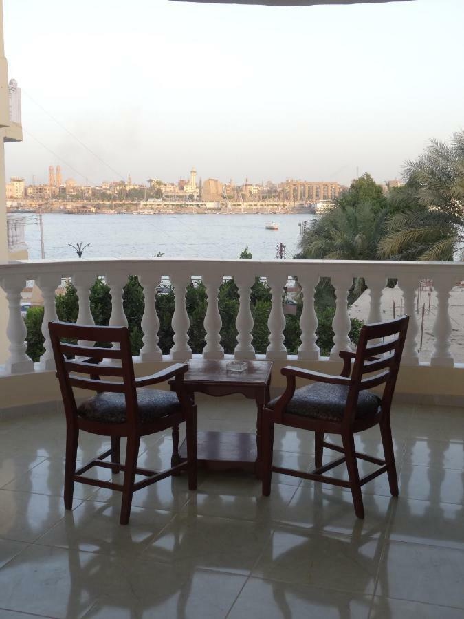 Ferienwohnung Nile Sunrise Flats Luxor Exterior foto