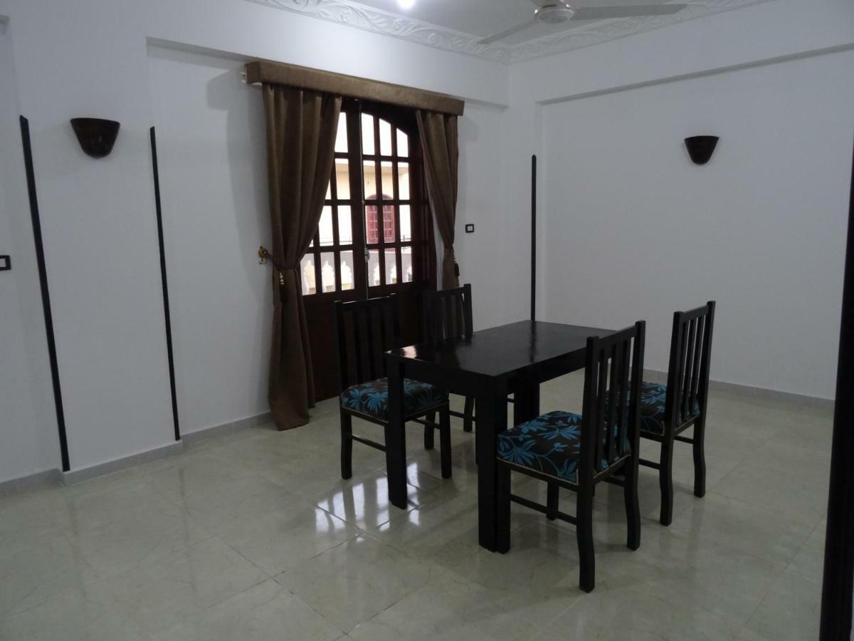 Ferienwohnung Nile Sunrise Flats Luxor Exterior foto